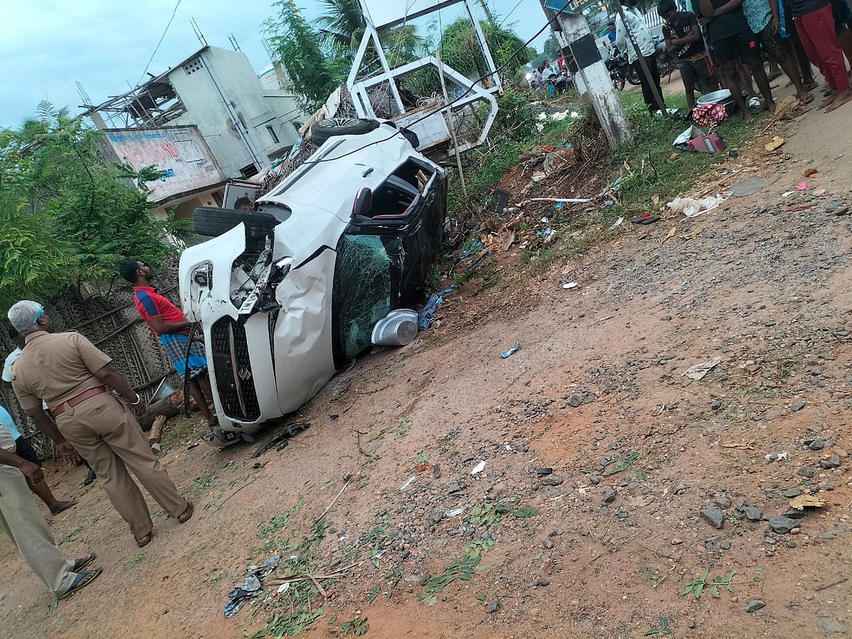 கட்டுப்பாட்டை இழந்த கார்.. சாலையோரம் இருந்த பெண்கள் மீது மோதியதில் 2 பேர் பலி- நிவாரணம் அறிவித்த முதல்வர்