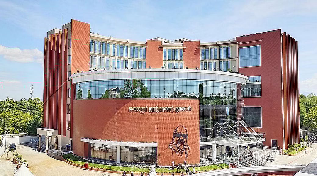 "இந்த காலத்தில் நூலகம் எதற்கு?" மூளையே தேவையில்லை என கருதும் கூட்டத்தின் கருத்து அது -முரசொலி விமர்சனம் !