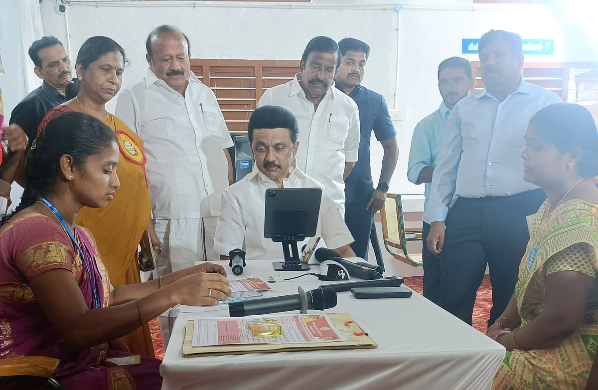 கலைஞர் மகளிர் உரிமைத் திட்ட முகாம் தொடக்கம்.. முகாம்கள் எப்படி செயல்படும் ? - முதலமைச்சர் நேரில் ஆய்வு!