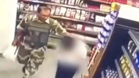 மணிப்பூரில் இளம் பெண்ணுக்கு பாலியல் துன்புறுத்தல் செய்த ராணுவ வீரர்.. மீண்டும் ஓர் அதிர்ச்சி சம்பவம்!