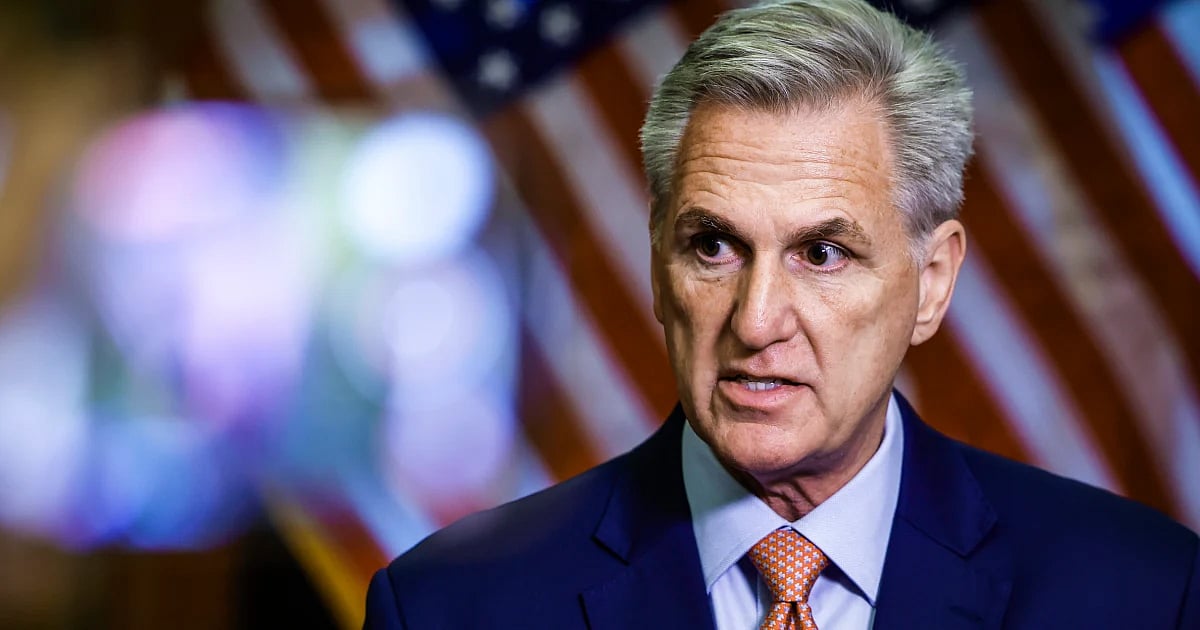 அமெரிக்க அதிபருக்கு எதிராக பதவி நீக்க தீர்மானம்.. எதிர்க்கட்சிகளின் முயற்சியால் சிக்கலில் ஜோ பைடன் !