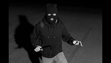 ’காசே இல்ல இவங்க ரொம்ப பாவம்’.. திருடவந்த வீட்டில் உரிமையாளருக்கு ரூ.500ஐ  வைத்துச் சென்ற கொள்ளையர்கள்!