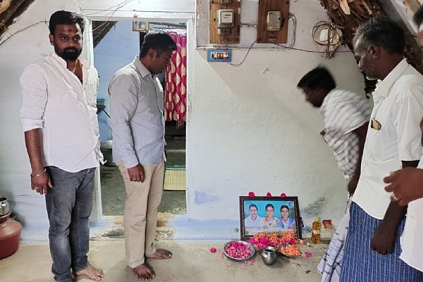 விபத்தில் குடும்பத்தையே இழந்தும் +2-வில் முதலிடம்.. மாணவி அமுதாவுக்கு உதவிகரம் நீட்டிய தமிழ்நாடு அரசு !