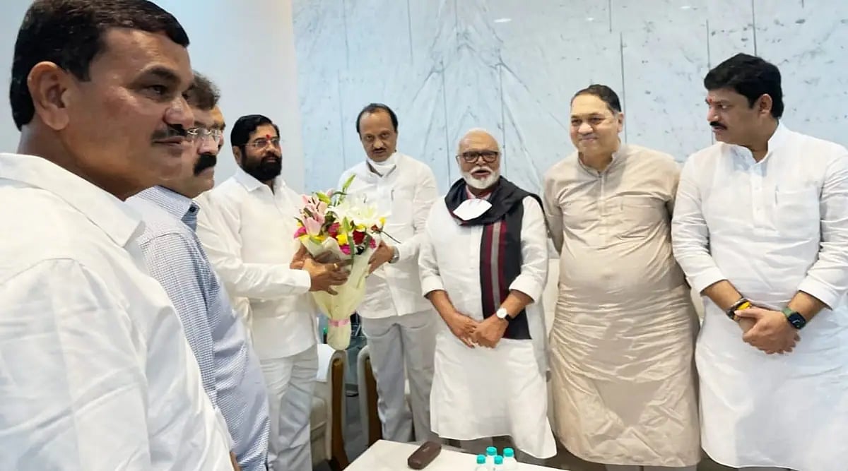 மகாராஷ்டிர அரசியல்: "வயதாகிவிட்டது ஓய்வு பெறுங்கள்"- அஜித் பவாரின் கருத்துக்கு சரத் பவாரின் பதிலடி என்ன ?