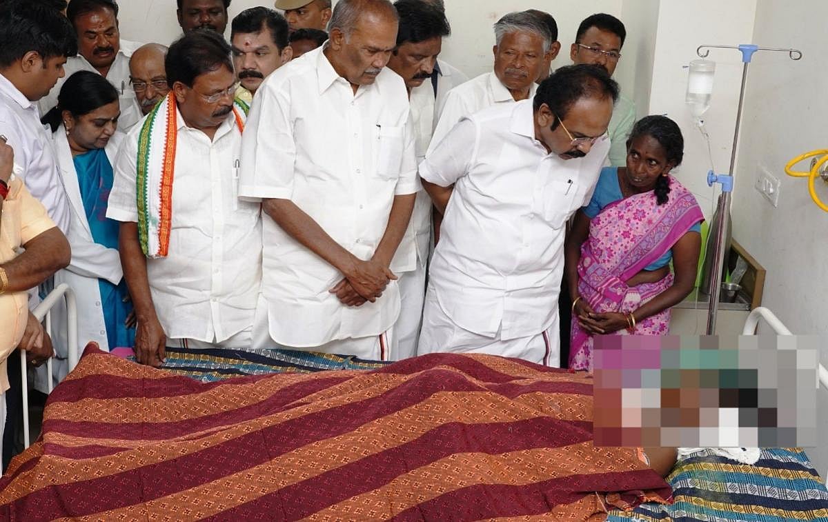 நாங்குநேரி கொடூரம்.. கைது செய்யப்பட்ட மாணவரின் தந்தை பாஜக உறுப்பினர்.. உறுதி செய்த திமுக மாவட்ட செயலாளர்!