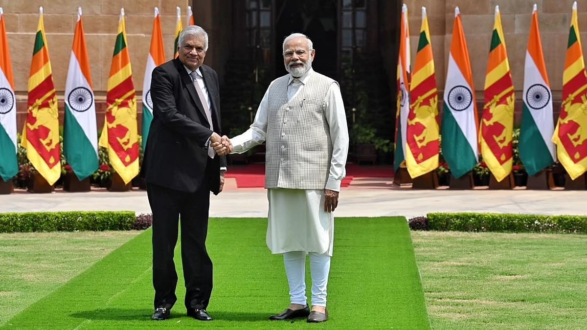 மீனவர்கள் தாக்குதல் : “மோடி அரசை பார்த்து இலங்கை அரசு பயப்படவில்லை என்று தெளிவாக தெரிகிறது” - முரசொலி !