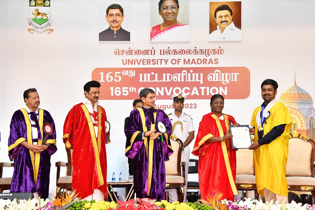 “பாலின சமத்துவத்திற்கு சிறந்த எடுத்துக்காட்டாக திகழ்கிறது சென்னை பல்கலை.” : குடியரசு தலைவர் புகழாரம்!