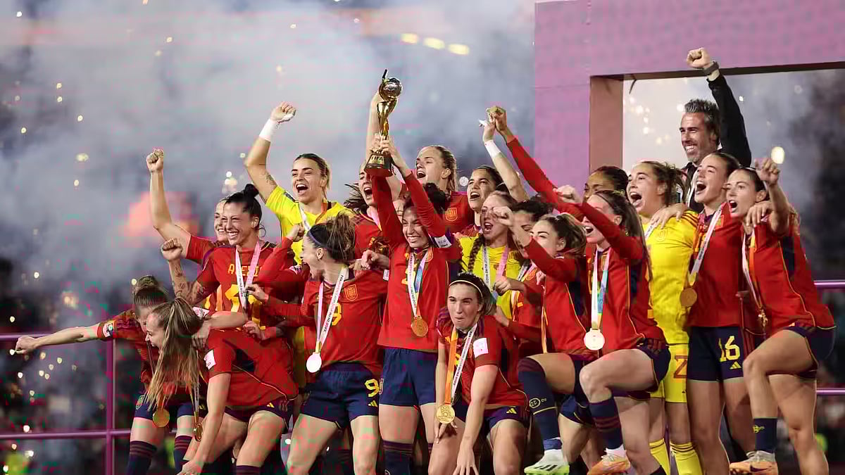 FIFA மகளிர் உலகக் கோப்பை : முதல் முறையாக கோப்பையை வென்ற ஸ்பெயின்.. இங்கிலாந்து அணியை வீழ்த்தி அபாரம் !