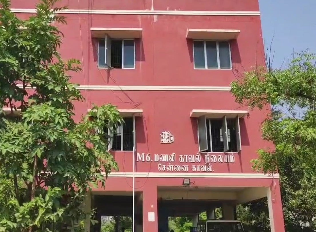 எதிர்கடை என்பதால் நட்பாக பேசிய இளம்பெண்ணுக்கு திருமண தொல்லை.. 65 வயது முதியவர் அதிரடி கைது !