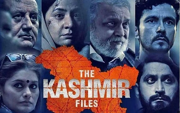 ”காந்தியைக் கொன்றவர்கள் ஜெய் பீம் படத்திற்கு எப்படி விருது தருவார்கள்?” :  நடிகர் பிரகாஷ் ராஜ் காட்டம்!