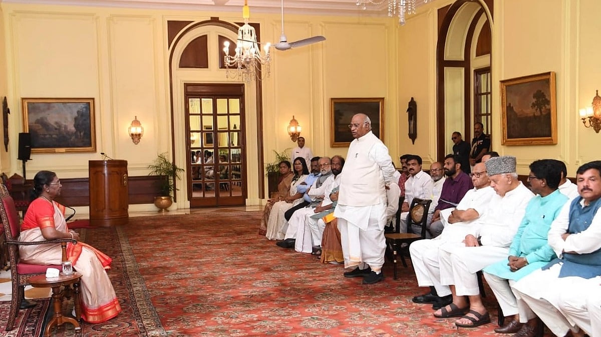 "மணிப்பூரை மீட்டெடுக்க உங்களின் தலையீடு முக்கியமானது" : குடியரசுத் தலைவரிடம் இந்தயா கூட்டணி வலியுறுத்தல்!