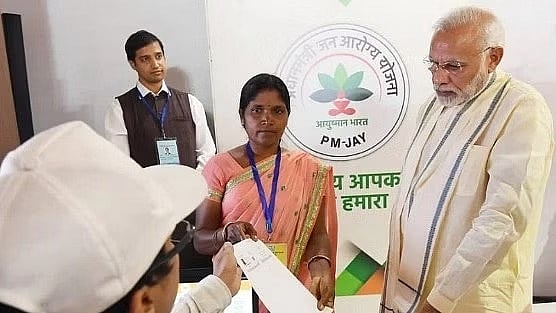 “ஊழலை மறைக்கவே மதவாதத்தை கையில் எடுக்கிறது பாஜக.. ”- CAG அறிக்கையை சுட்டிக்காட்டி முரசொலி தாக்கு !