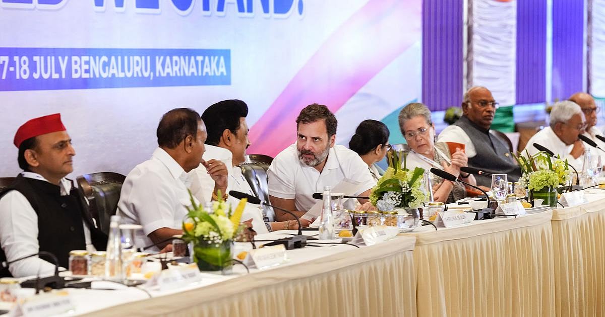 ராகுல் காந்தியின் தகுதி நீக்கத்துக்கு தடை.. உச்சநீதிமன்ற தீர்ப்பை வரவேற்ற 'இந்தியா' -தலைவர்கள் வாழ்த்து !