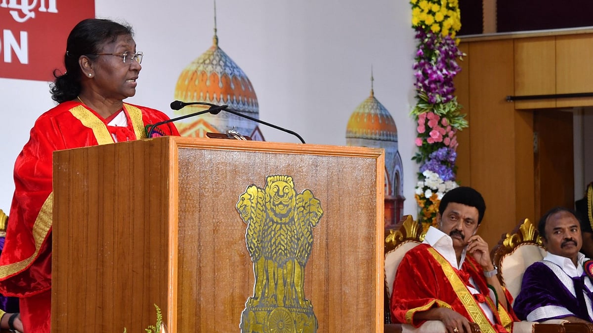“பாலின சமத்துவத்திற்கு சிறந்த எடுத்துக்காட்டாக திகழ்கிறது சென்னை பல்கலை.” : குடியரசு தலைவர் புகழாரம்!