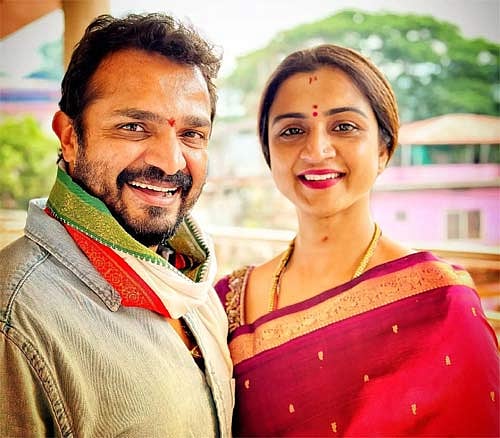 புனித் ராஜ்குமார் குடும்பத்தில் மேலும் சோகம்.. திருமண நாளை கொண்டாட வெளிநாடு சென்ற நடிகரின் மனைவி மரணம் !