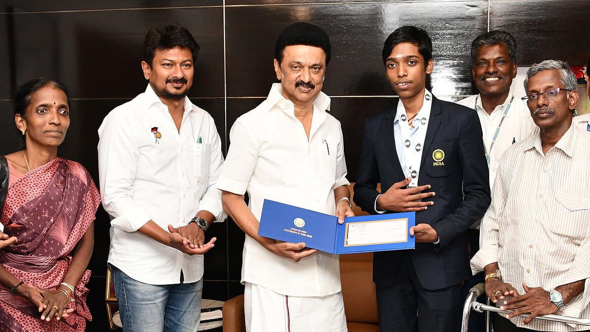 ரூ.30 லட்சம் ஊக்கத் தொகை.. கிராண்ட் மாஸ்டர் பிரக்ஞானந்தாவை கவுரவித்தார் முதலமைச்சர் மு.க.ஸ்டாலின்!