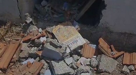 ’ஊரை விட்டு வெளியே போ’.. விவசாயி வீட்டை இடித்து அராஜகமாக நடந்து கொண்ட அ.தி.மு.க Ex MLA! 