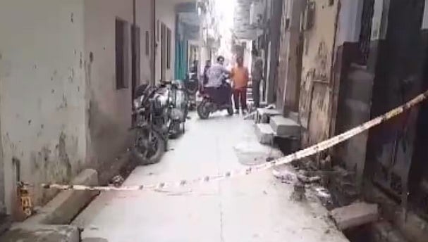 நடுரோட்டில் அமேசான் மேலாளர் சுட்டுக்கொலை.. டெல்லியில் நடந்த அதிர்ச்சி சம்பவம்!