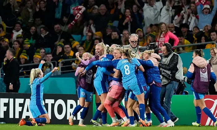 FIFA மகளிர் உலகக் கோப்பை : இறுதிப்போட்டியில் ஸ்பெயின் VS இங்கிலாந்து.. கோப்பையை வெல்லப்போவது யார் ?