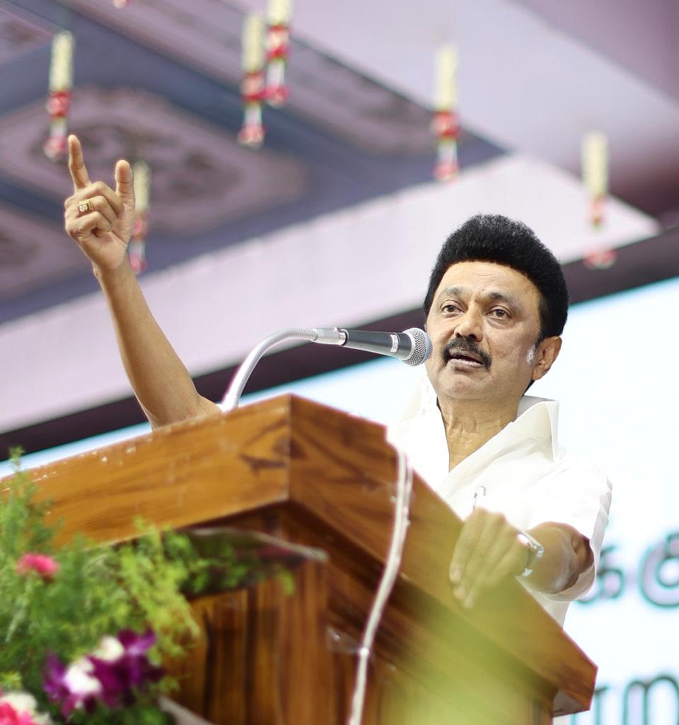 சொந்த கட்சியில் தலைவர் இல்லாததால் மாற்றுக்கட்சி தலைவர்களை கூறி விமர்சிக்கிறார் மோடி -முதலமைச்சர் தாக்கு !