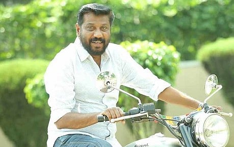 நடிகர் விஜய் படங்களை இயக்கிய பிரபல இயக்குநர் திடீர் மரணம் : தமிழ் மற்றும் மலையாள சினிமா உலகம் அதிர்ச்சி!