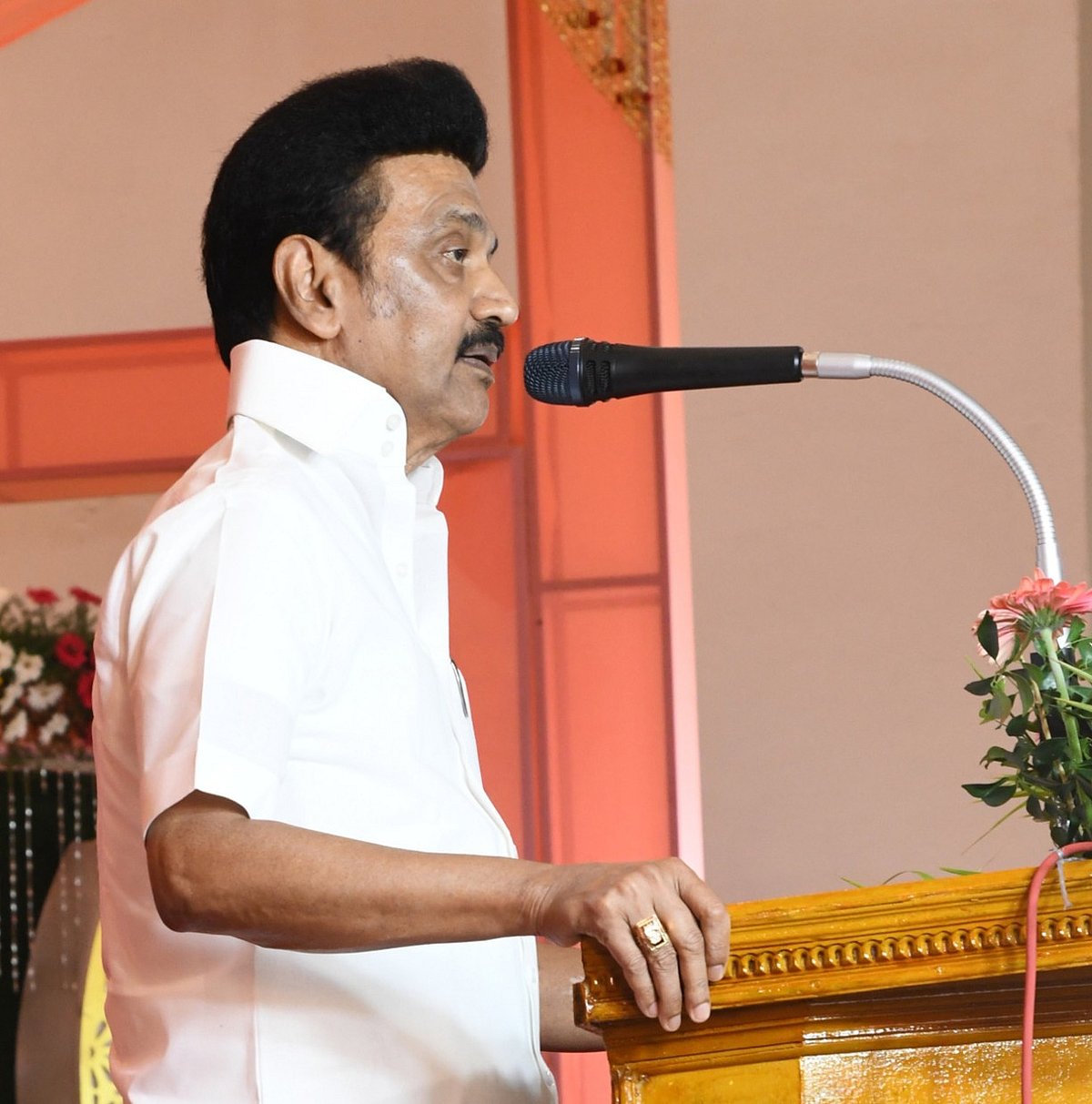 “எந்த சலசலப்புக்கும் அஞ்சி நடுங்கும் கட்சி அல்ல திமுக..”: மேடையில் எச்சரிக்கை விடுத்து பேசிய முதலமைச்சர்!