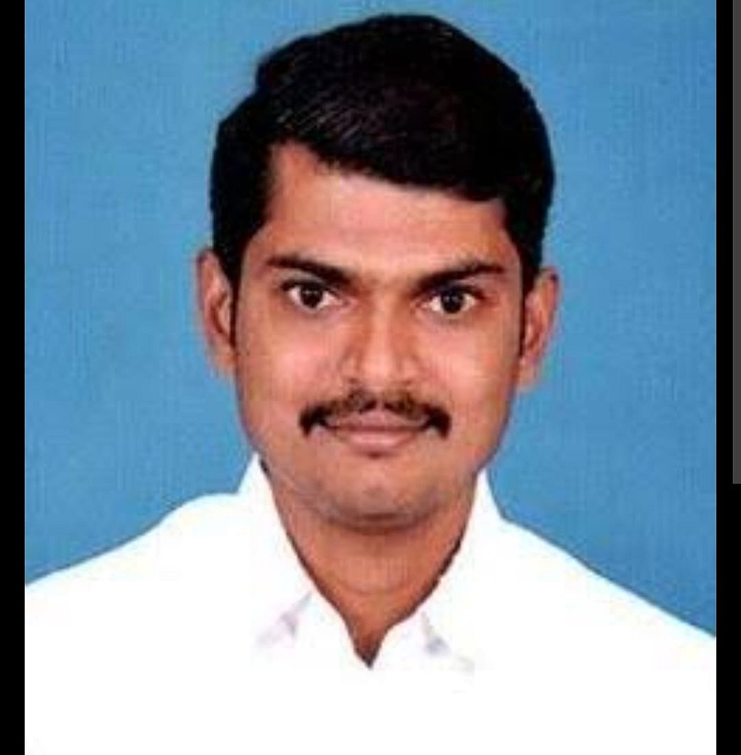 ’ஊரை விட்டு வெளியே போ’.. விவசாயி வீட்டை இடித்து அராஜகமாக நடந்து கொண்ட அ.தி.மு.க Ex MLA!