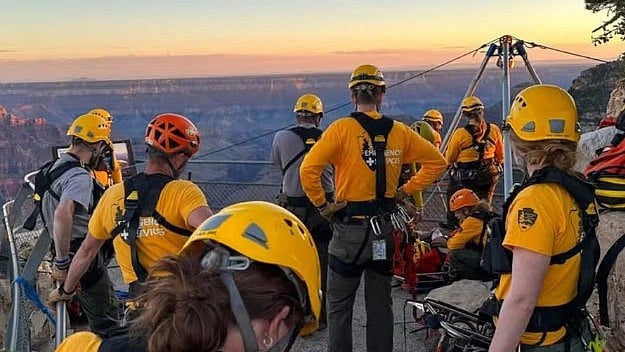 100 அடி பள்ளத்தில் விழுந்த 13 வயது சிறுவன்.. கடைசியில் நடந்த ட்விஸ்ட் : மனதை பதறவைக்கும் சம்பவம்!