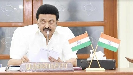 ”மக்களுக்கான திட்டங்களை தாமதமின்றி செயல்படுத்த வேண்டும்”.. அதிகாரிகளுக்கு முதலமைச்சர் அறிவுறுத்தல்!