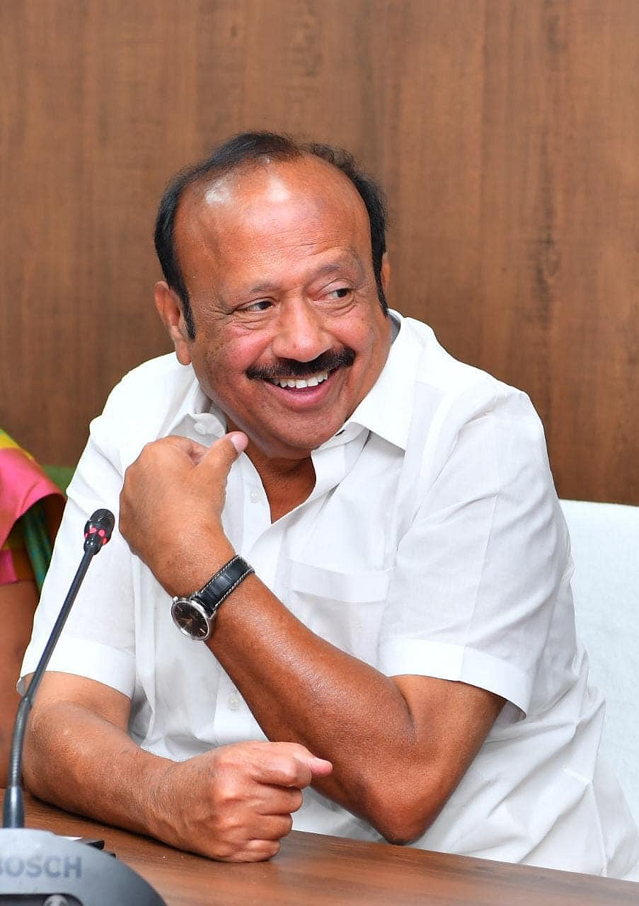 ஆடு நனைகிறதே என ஓநாய் அழுத கதை.. எடப்பாடி பழனிசாமியை விமர்சித்த அமைச்சர் எம்.ஆர்.கே. பன்னீர்செல்வம் !