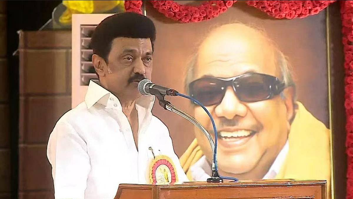 வள்ளுவர் தொடங்கி.. சனாதனத்துக்கு எதிரான போராட்டத்தின் இன்றைய வடிவம் அமைச்சர் உதயநிதி ஸ்டாலின் : முரசொலி!