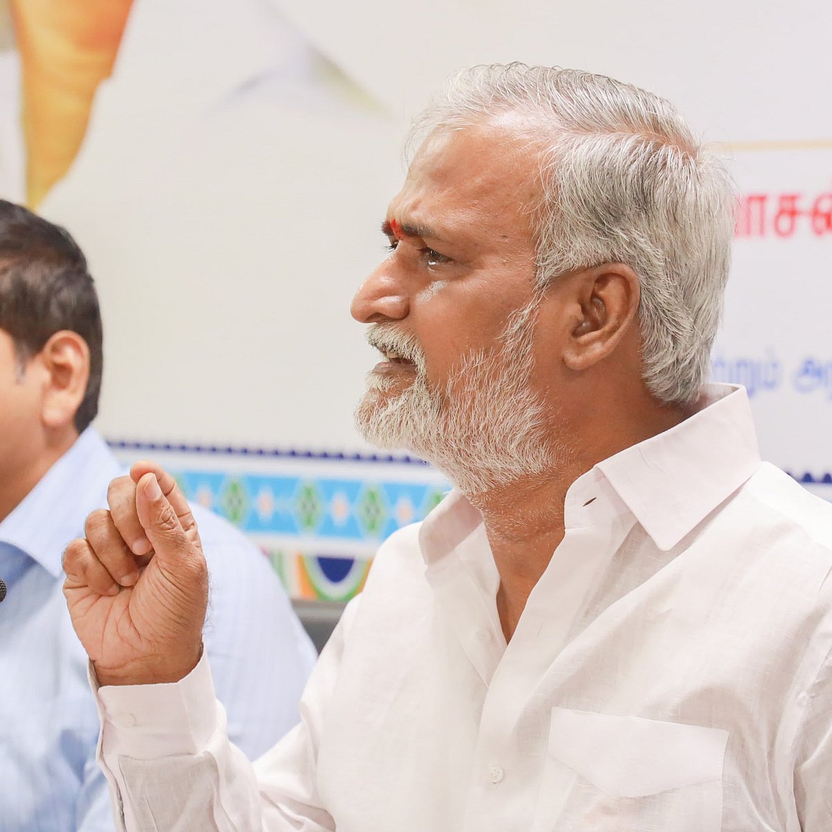 எதிர்கால ஆதாரம் : கோயில் ஆக்கிரமிப்பு சொத்துக்கள் மீட்கப்பட்ட முழு விவரம்.. 2வது புத்தகம் வெளியீடு !