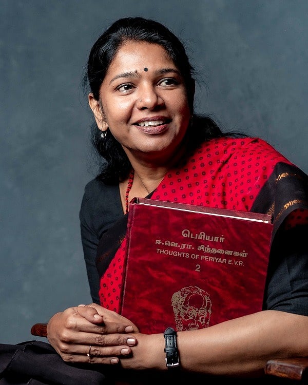 செப்.15-ல் கலைஞர் 100 ‘வினாடி வினா’ போட்டி : முதல் பரிசு 10 இலட்சம்.. கனிமொழி MP அசத்தல் !