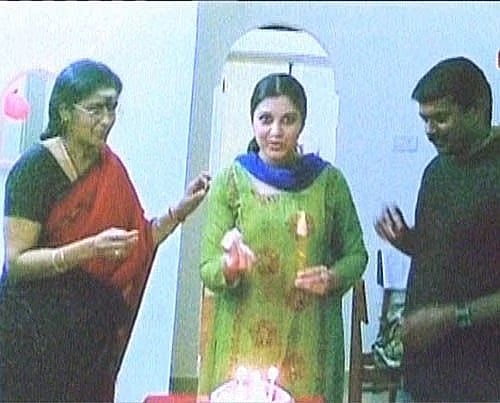 “இதுதான் என் கடைசி வீடியோ.. இந்த முடிவுக்கு சீமான்தான் காரணம்..” - மீண்டும் வீடியோ வெளியிட்ட விஜயலட்சுமி!