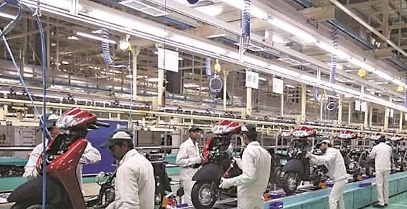 இந்திய அளவில் தமிழ்நாடு முதலிடம்..  மின்சார வாகன உற்பத்தியில் சாதித்துக் காட்டும் திராவிட மாடல் அரசு!