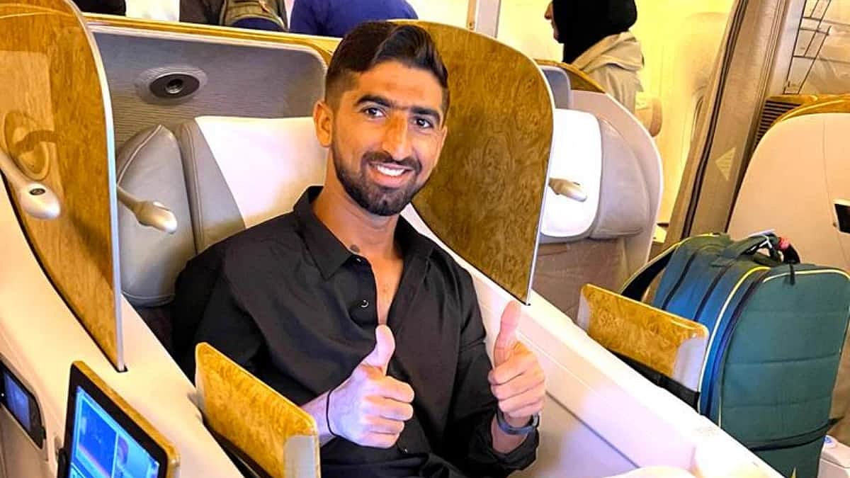 ஆசையோடு 2 நாள் பயணித்த பாகிஸ்தான் வீரர்.. நிர்வாகத்தில் தவறால் கிண்டலுக்குள்ளான சோகம்.. நடந்தது என்ன ?   