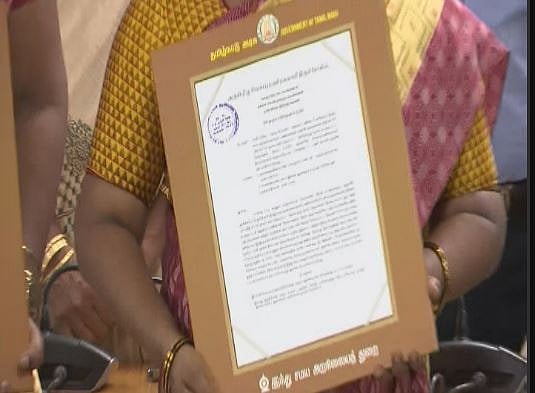 5 பெண் ஓதுவார்கள் நியமனம்.. கருவறைக்குள் பாகுபாட்டை தகர்த்த திராவிட மாடல் அரசு : குவியும் பாராட்டு !
