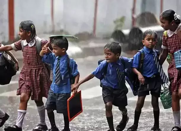 வடகிழக்கு பருவமழை எச்சரிக்கை : தலைமை ஆசிரியர்களுக்கு பள்ளிக்கல்வித்துறை சுற்றறிக்கை.. முழு விவரம் !