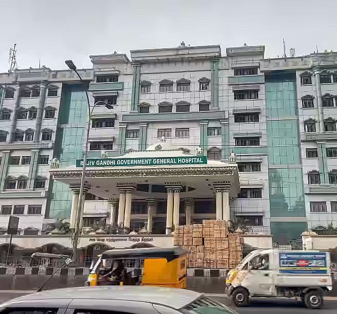 காணாமல் போன மூதாட்டி.. ராஜீவ் காந்தி அரசு மருத்துவமனை செய்த மனிதநேய உதவி - குவியும் பாராட்டு!