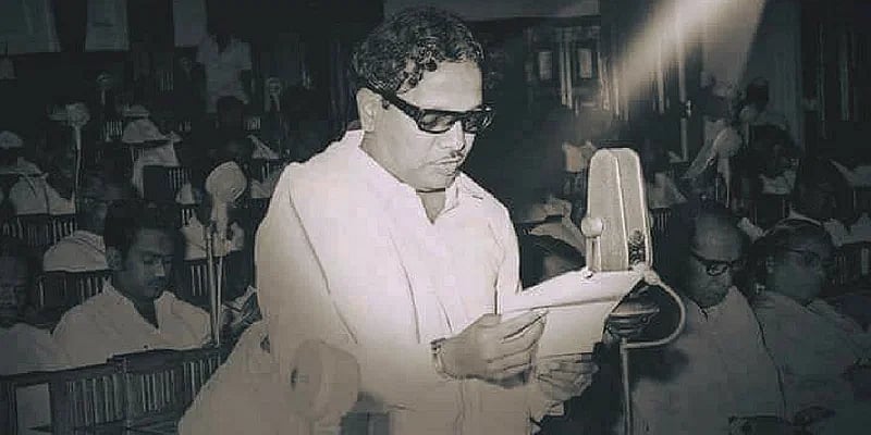 “'தமிழக அணைகளின் நாயகன்' என்று கலைஞரை தினமலரே பாராட்டியது..” - முரசொலி !