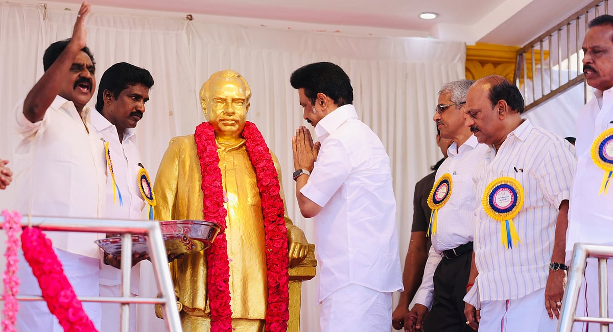 பெரியார் அண்ணா கலைஞர் கனவுகளை நிறைவேற்றிய மகளிர் உரிமை திட்டம்.. சாதித்துக் காட்டிய திராவிட மாடல் நாயகன்!