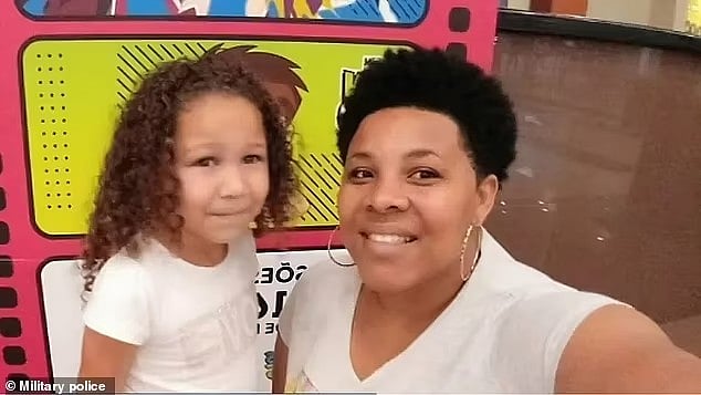 தலைக்கேறிய போதை.. சொந்த மகளை துண்டு துண்டாக்கி சமைத்த கொடூரம்.. தாய் செய்த செயலால் அதிர்ச்சி !