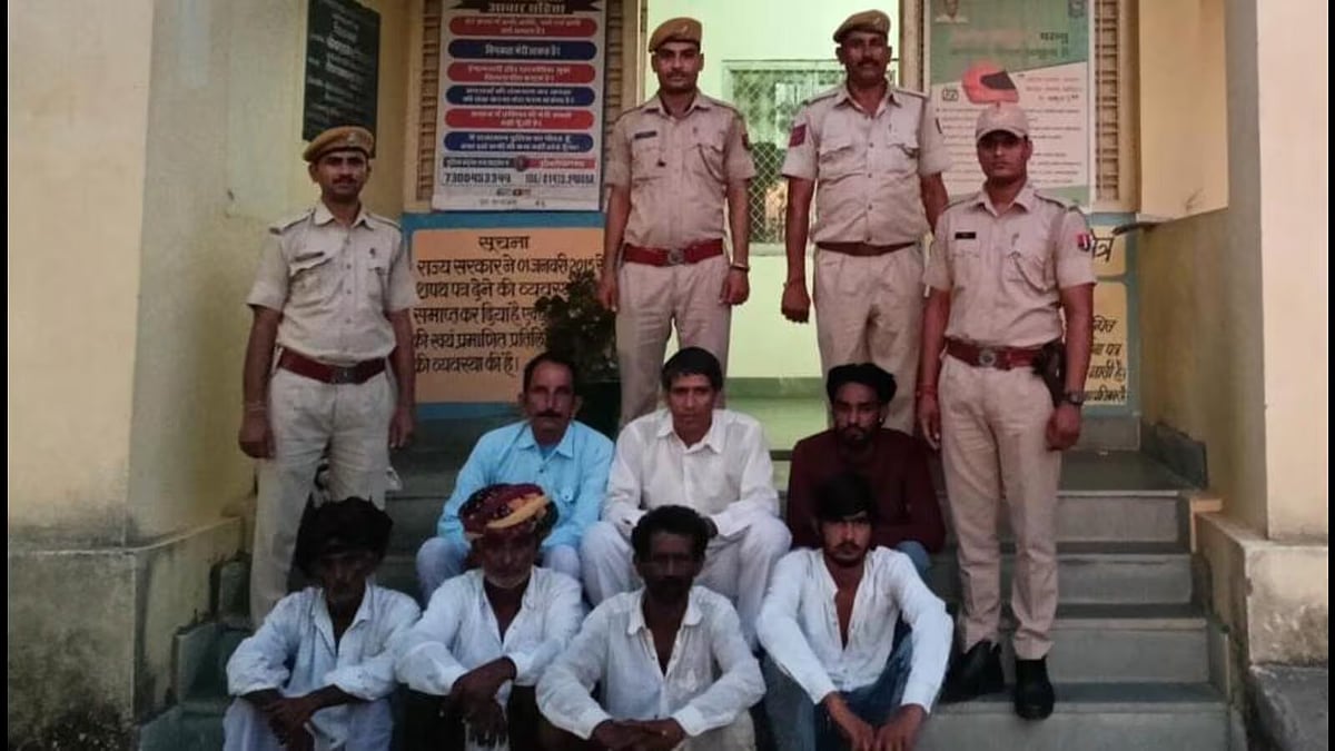 தொடரும் சாதி கொடுமை.. 70 வயது தலித் முதியவரின் தலையில் செருப்பு மூட்டை.. ராஜஸ்தானில் அதிர்ச்சி !