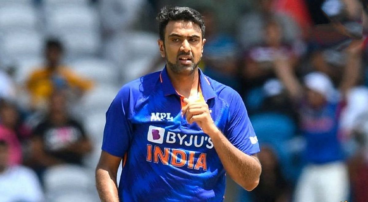 "அஸ்வின் சர்ச்சையானவர், அவர் அணிக்கு வந்தது சிலருக்கு நல்லதல்ல " - டி வில்லியர்ஸ் கூறியது என்ன ?
