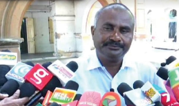 ”என்னை வெட்டி கூறு போட்டாலும்  நான் உண்மையை சொல்லியே தீருவேன்” : கொடநாடு வழக்கில் ஆஜரான தனபால் பேட்டி!