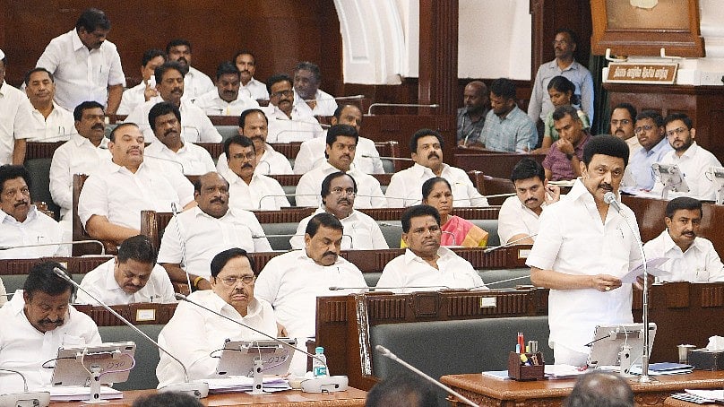 “காவிரி நீரை விட்டுக் கொடுக்காமல் பெற்றுத் தருவோம்” : அரசின் தனித் தீர்மானத்தில் சூளுரைத்த முதலமைச்சர் !