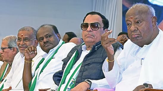 உடைந்தது ஜே.டி.எஸ் ? பாஜக கூட்டணியில் சேர்ந்ததால் கட்சியில் பிளவு : கர்நாடக அரசியலில் பெரும் பரபரப்பு !