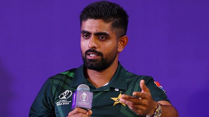 “இந்தியாவில் இதை எதிர்பார்க்கவே இல்லை, பாகிஸ்தானில் இருப்பதைப் போல இருக்கிறது” - பாபர் அஸாம் நெகிழ்ச்சி !