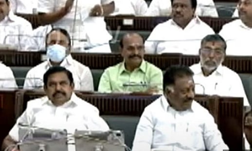 நாற்காலிக்காக சண்டை போடும் அதிமுகவுக்கு நடுநிலையை பற்றி பாடம் எடுக்கும் தகுதி இல்லை : முரசொலி சாடல்!