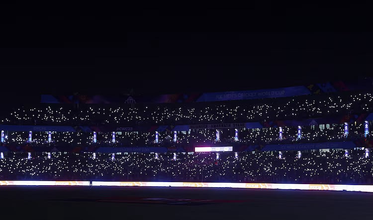 "முட்டாள்தனமான யோசனை" - BCCI நிகழ்ச்சியை கடுமையாக விமர்சித்த மேக்ஸ்வெல் - முழு பின்னணி என்ன ?